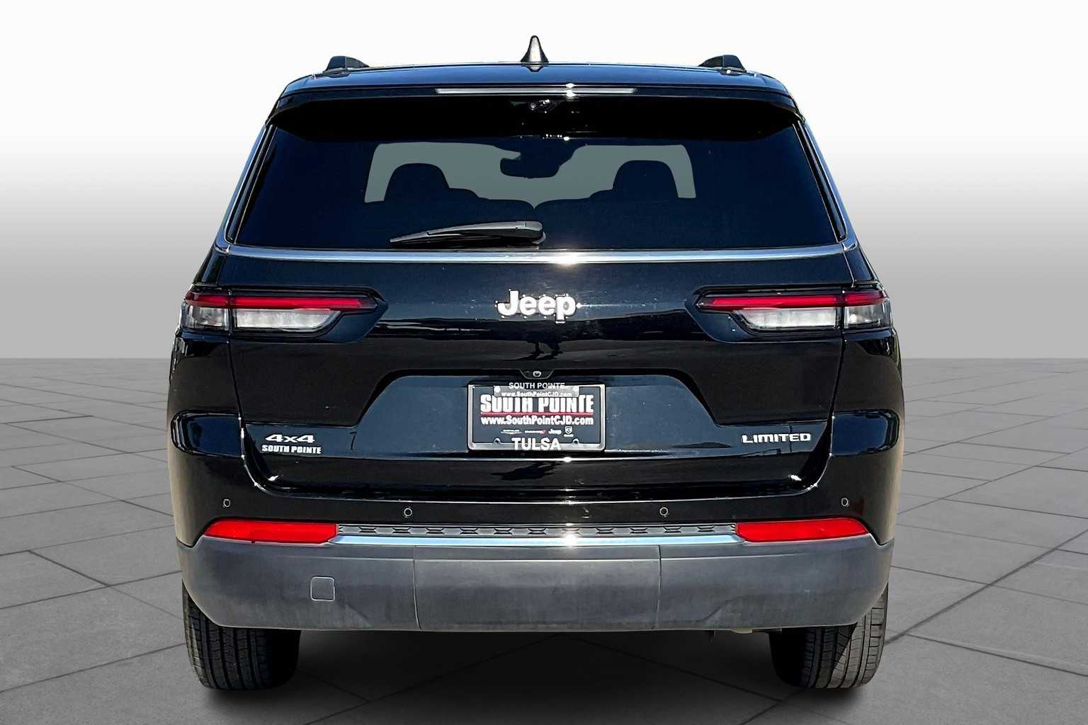 2024 Jeep Grand Cherokee Limited photo 4