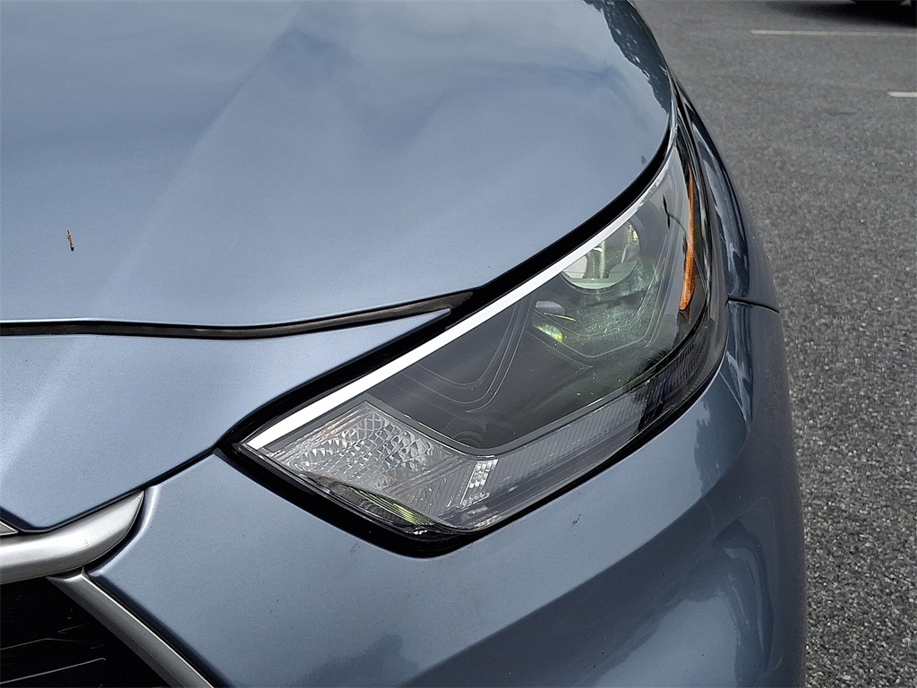 2022 Toyota Highlander XLE photo 9