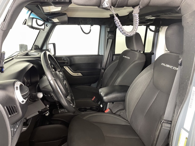 2014 Jeep Wrangler Unlimited Rubicon photo 16