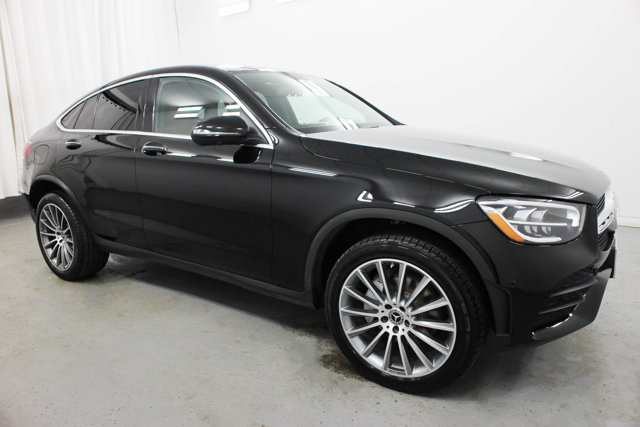 2021 Mercedes Benz GLC 300 photo 3