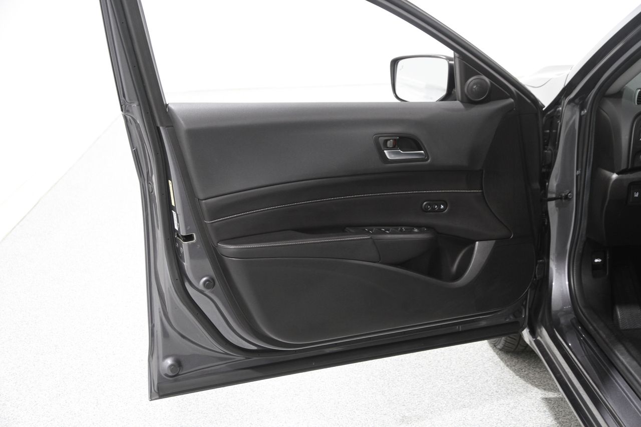 2021 Acura ILX Premium photo 4