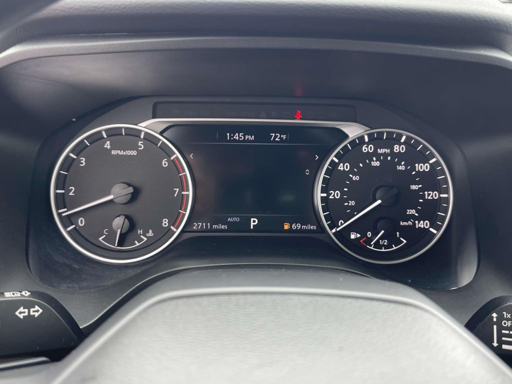 Used 2025 Gray Nissan S image 21