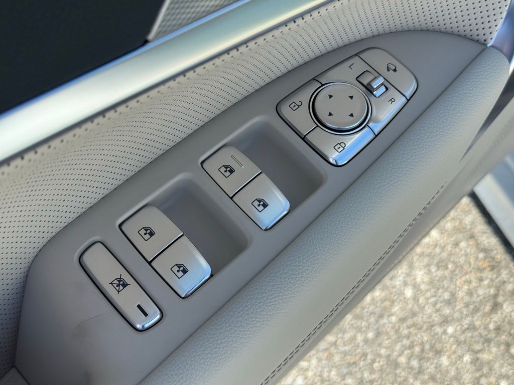 2026 Genesis G70 2.5T Prestige photo 20