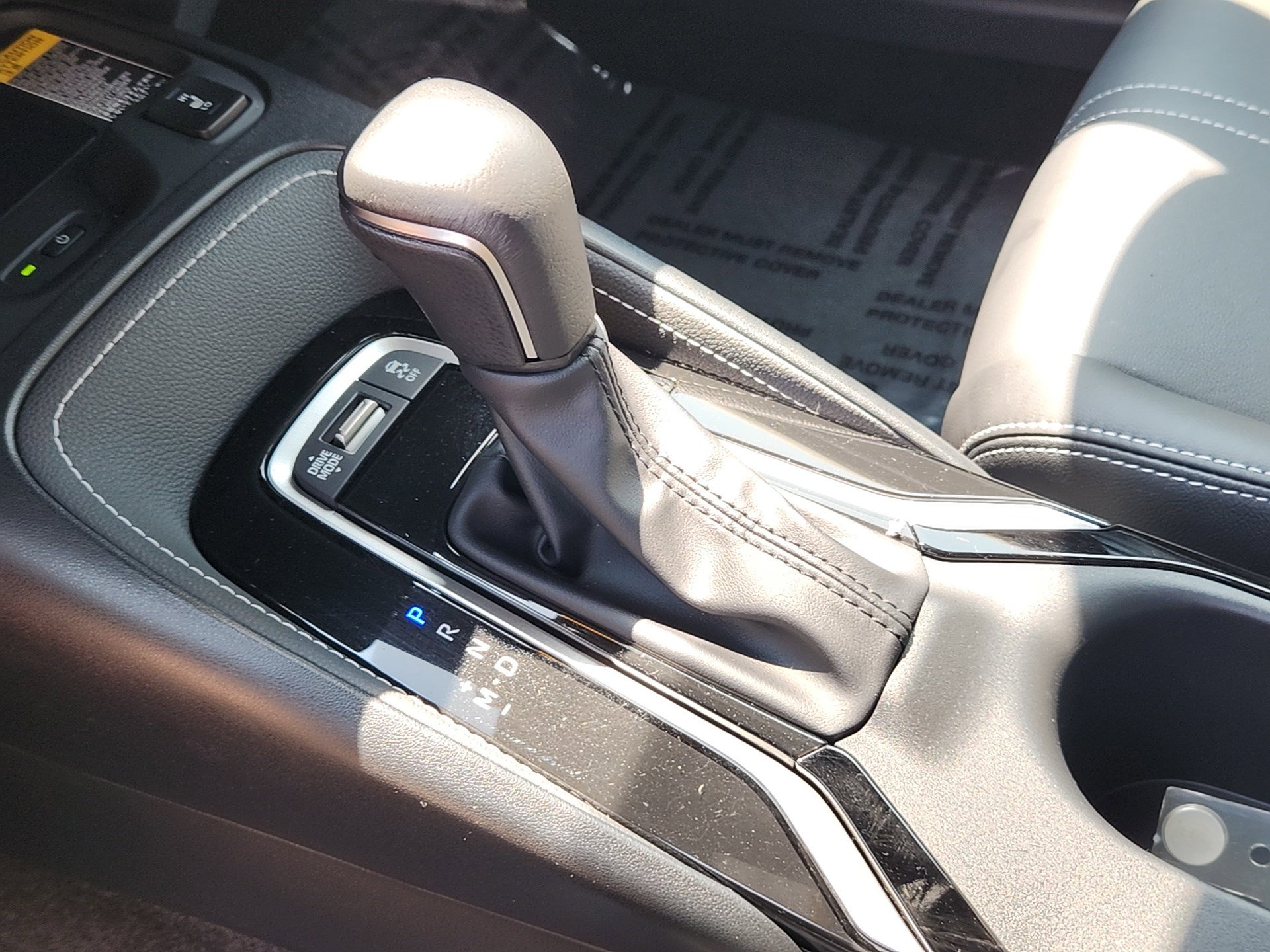 2025 Toyota Corolla XSE photo 17