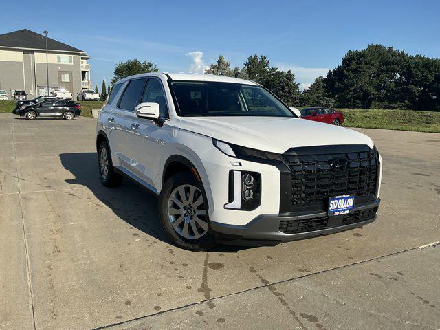 2025 Hyundai Palisade SE photo 2