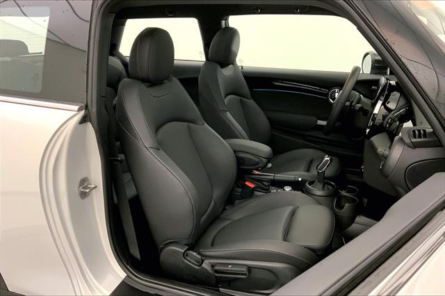 2023 Mini Cooper Hardtop 2 Door photo 3