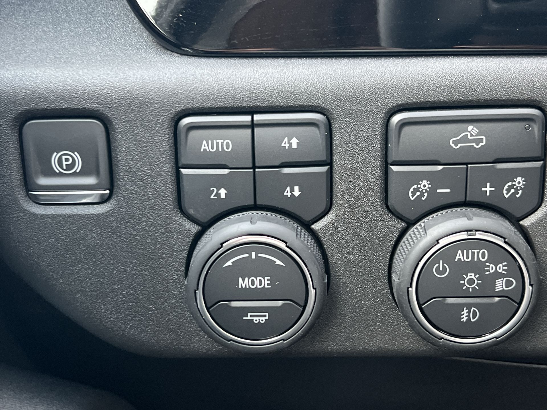 2026 Chevrolet Silverado 1500 RST photo 18