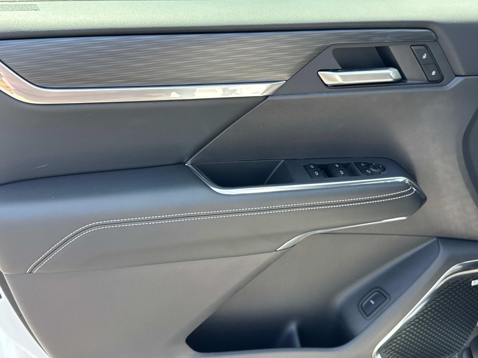 2025 Gmc Acadia Elevation photo 16