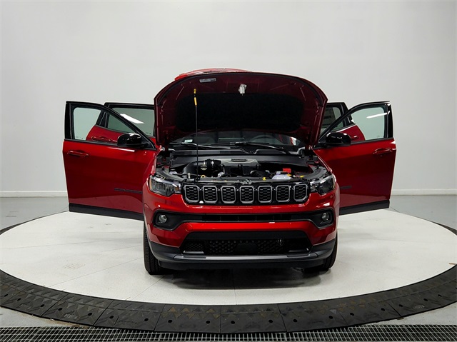 2025 Jeep Compass Latitude photo 9