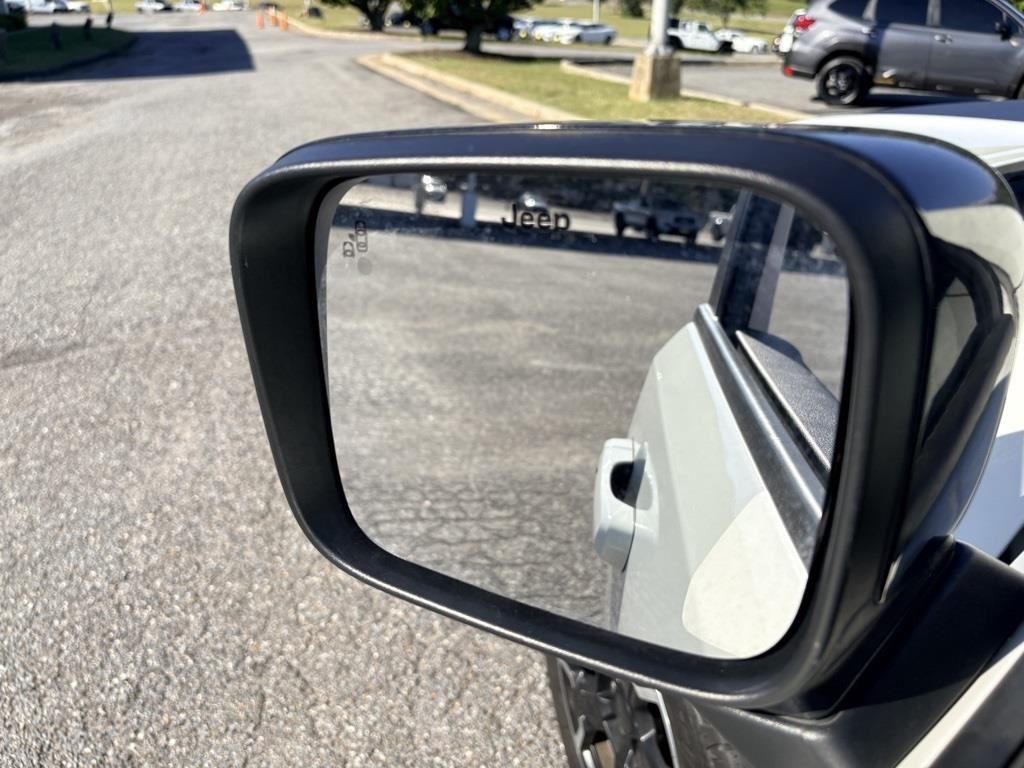 2023 Jeep Renegade Latitude photo 12