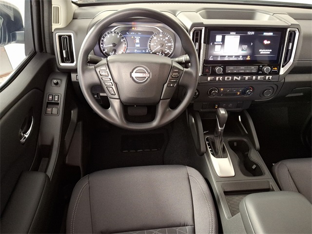 2025 Nissan Frontier SV photo 12