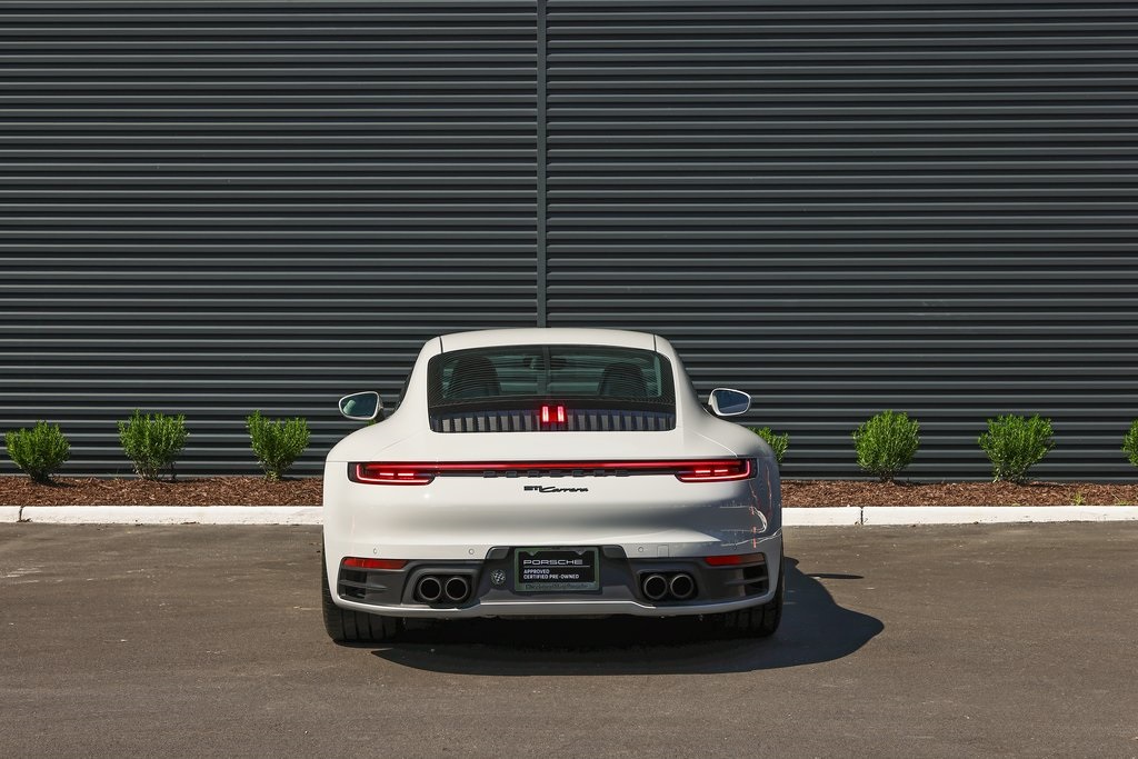 2024 Porsche 911 T 4 photo 6