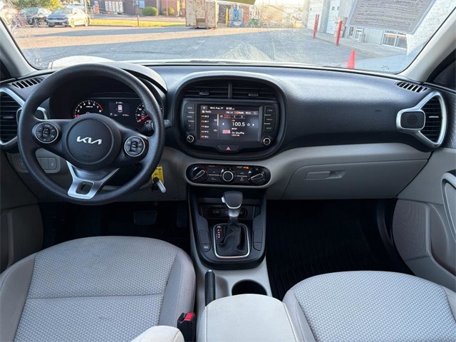 2022 Kia Soul LX photo 27