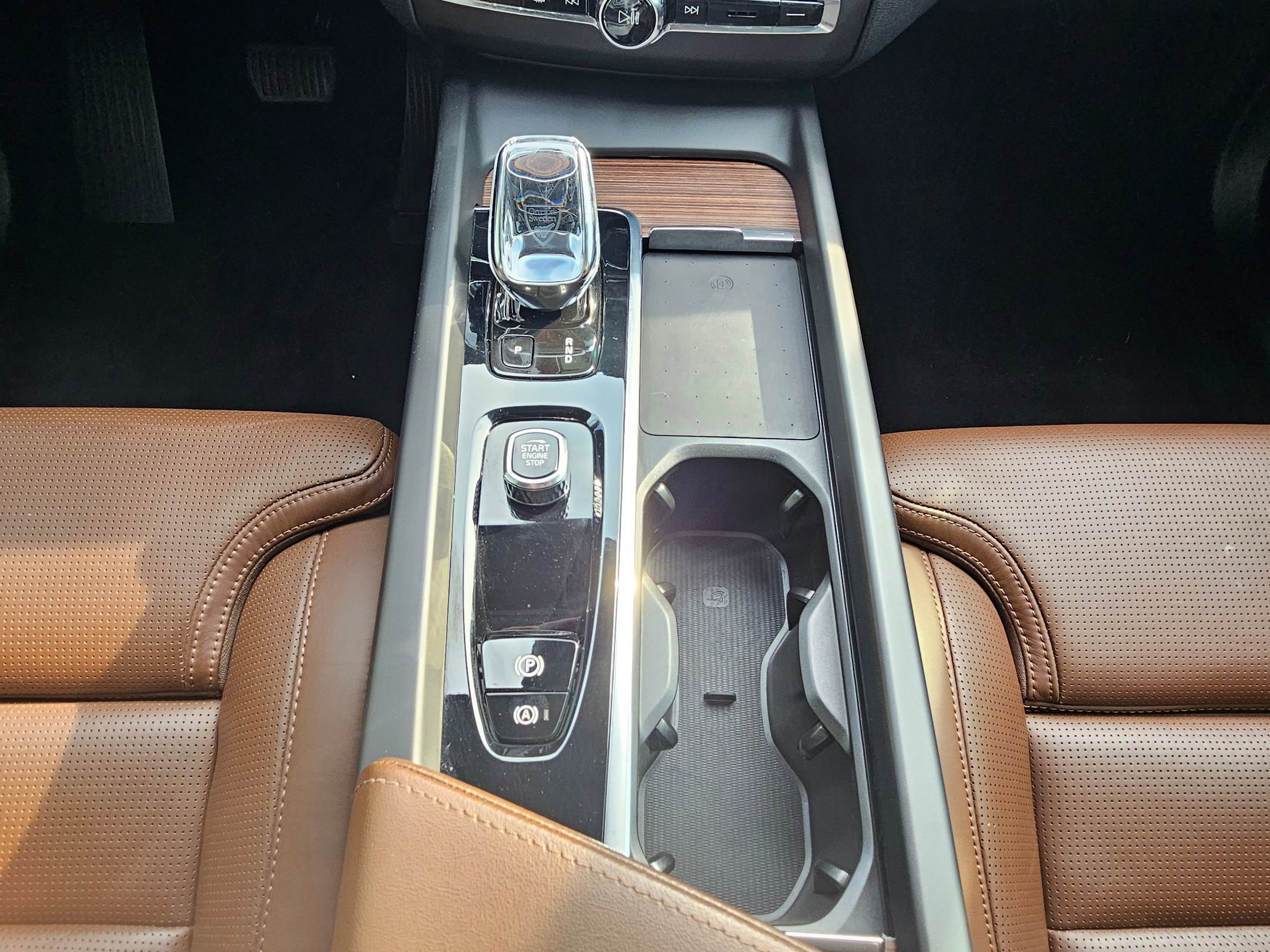 2022 Volvo XC60 Inscription photo 11