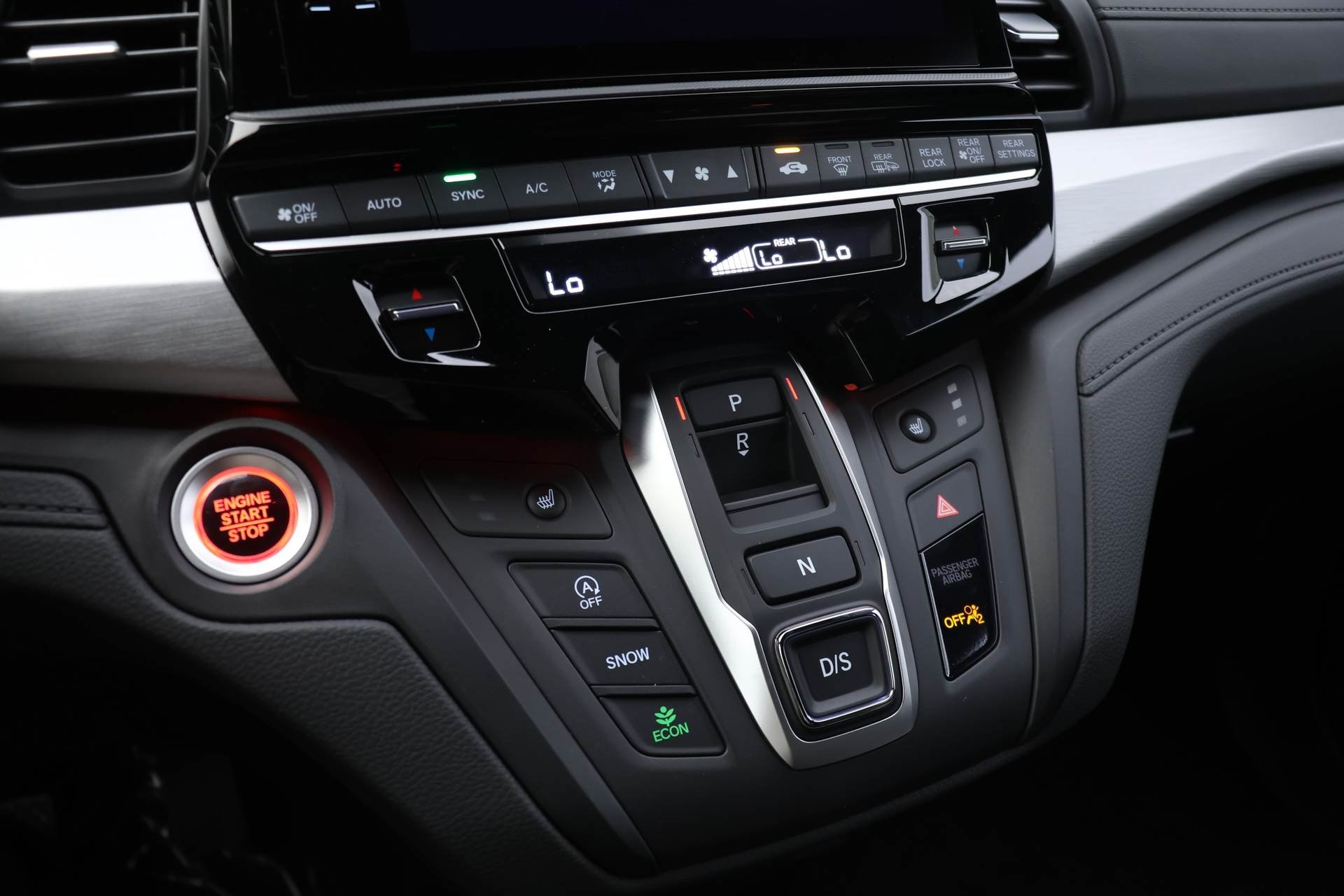 2026 Honda Odyssey photo 6