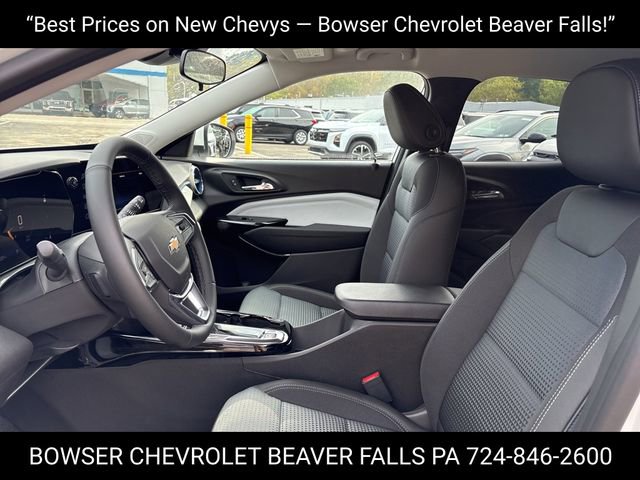 2026 Chevrolet Trax LT photo 4