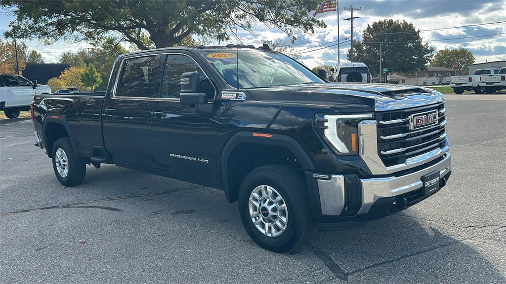 2025 GMC Sierra 2500HD SLE's photo