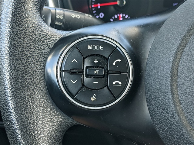 2020 Kia Soul LX photo 15