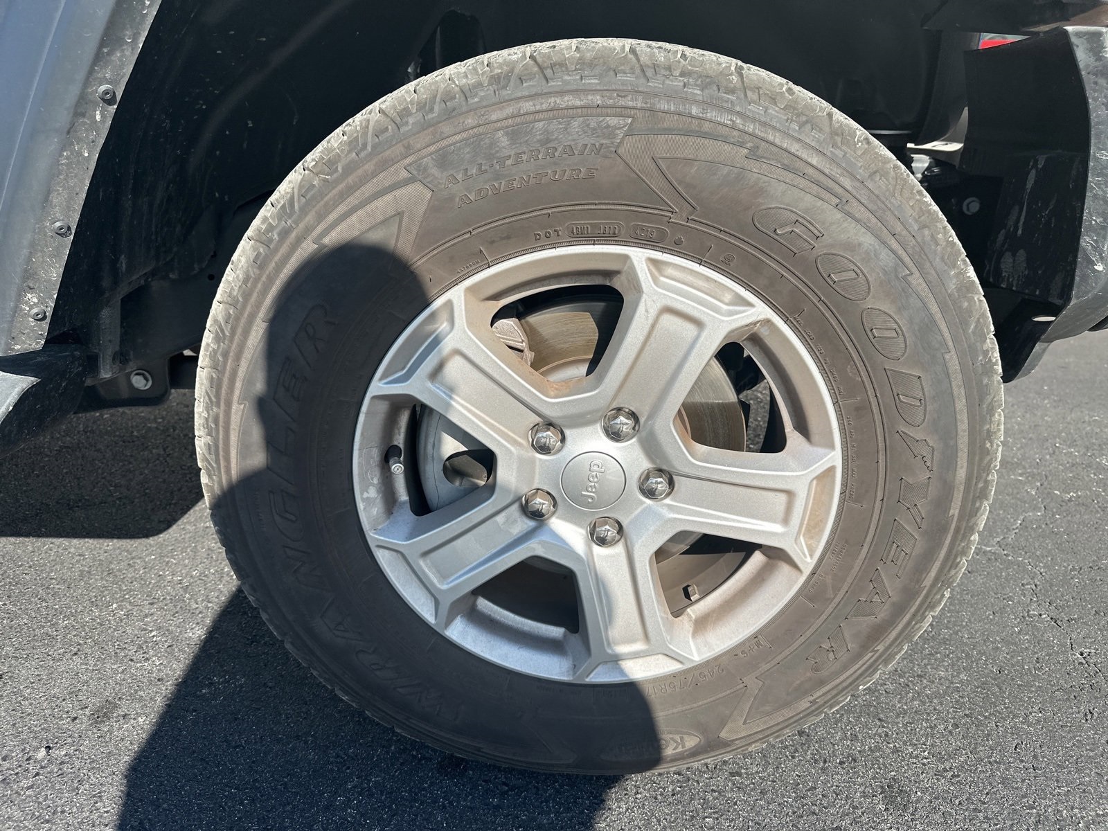 2020 Jeep Wrangler Sport S photo 2