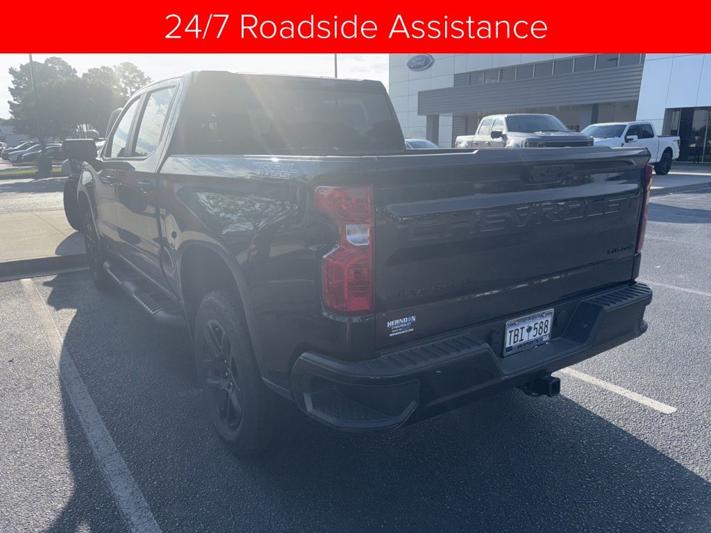 2025 Chevrolet Silverado 1500 Custom Trail Boss photo 3