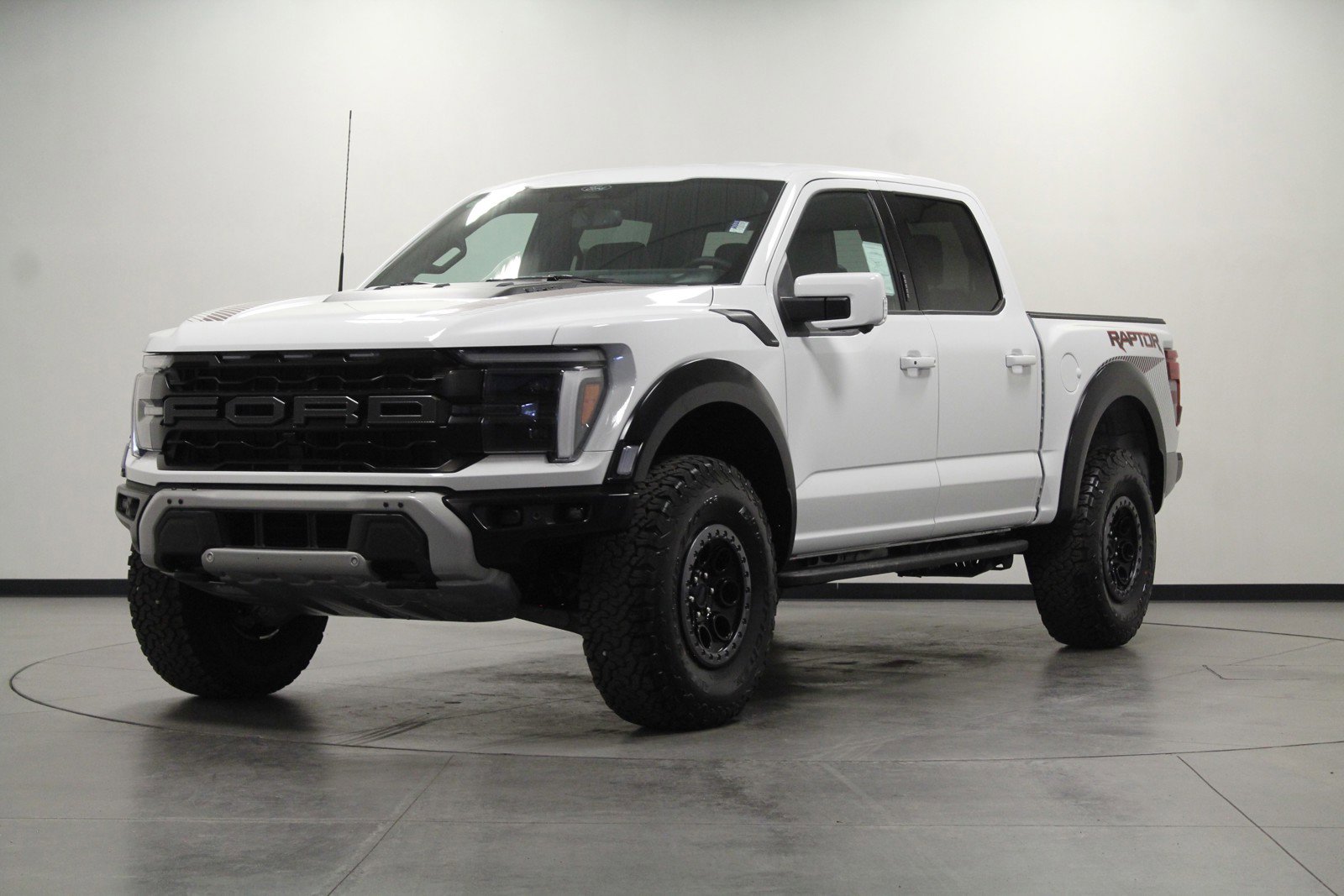 2024 Ford F-150 Raptor photo 7