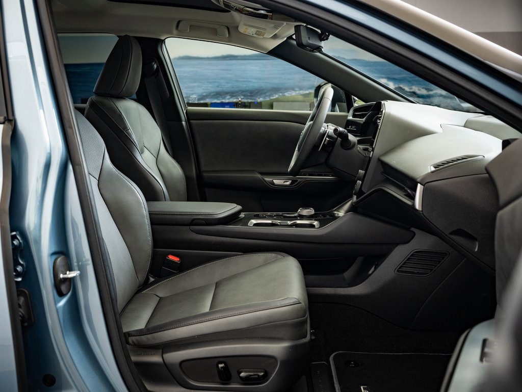 2023 Lexus RZ 450e Premium photo 22