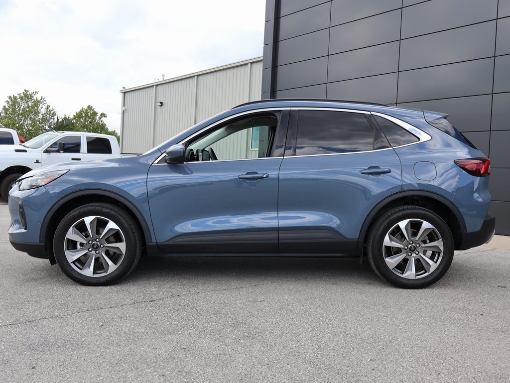 2024 Ford Escape Platinum photo 2