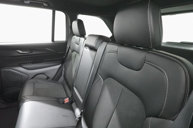 2025 Jeep Grand Cherokee Altitude X photo 23