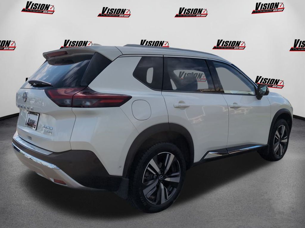 2022 Nissan Rogue Platinum AWD photo 4