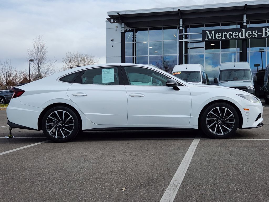 2020 Hyundai Sonata SEL Plus photo 2