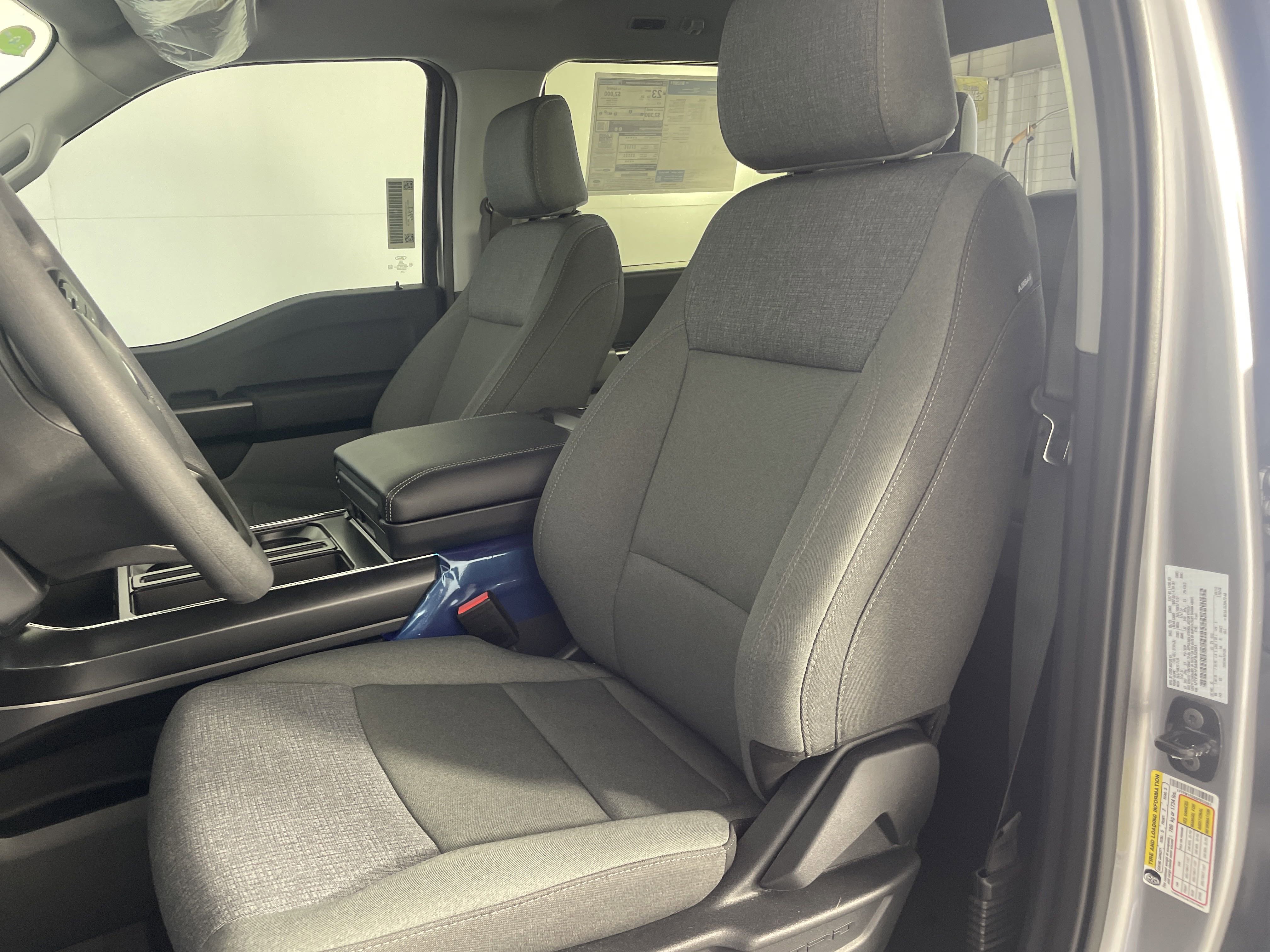 2025 Ford F-150 XL photo 7