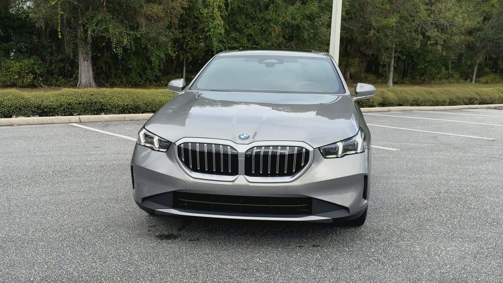 2024 Bmw 530i photo 3