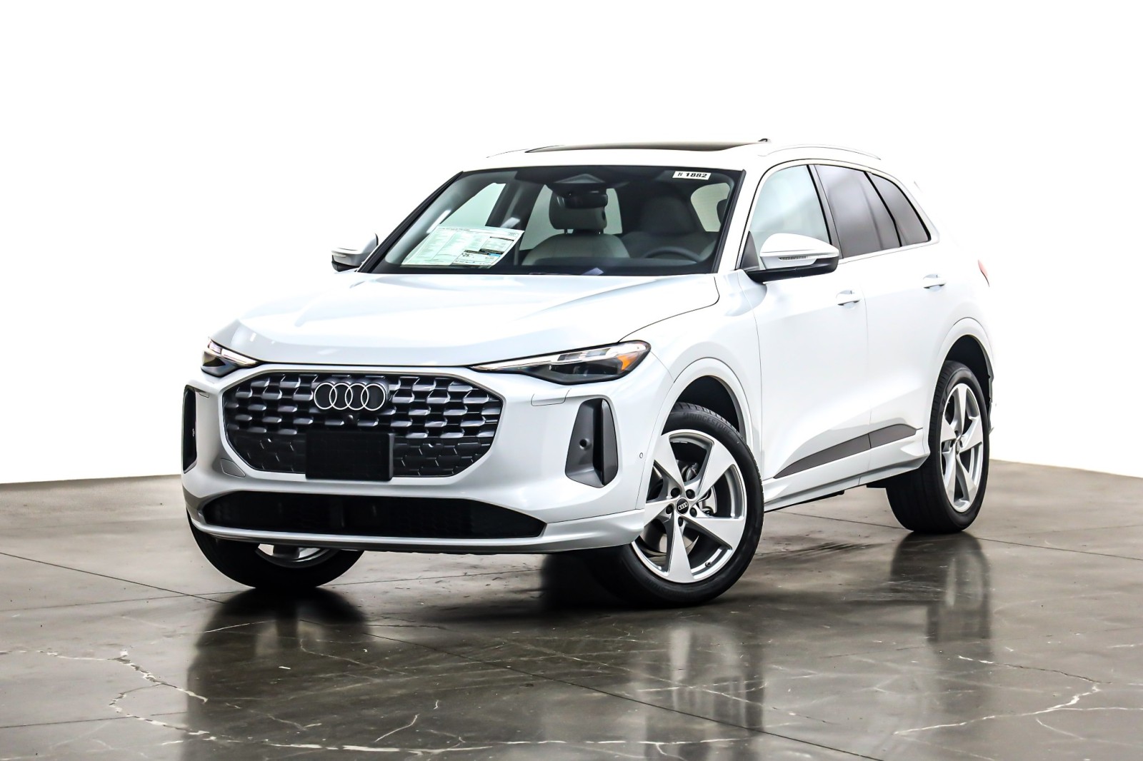 2025 Audi New Q5 Premium Plus's photo