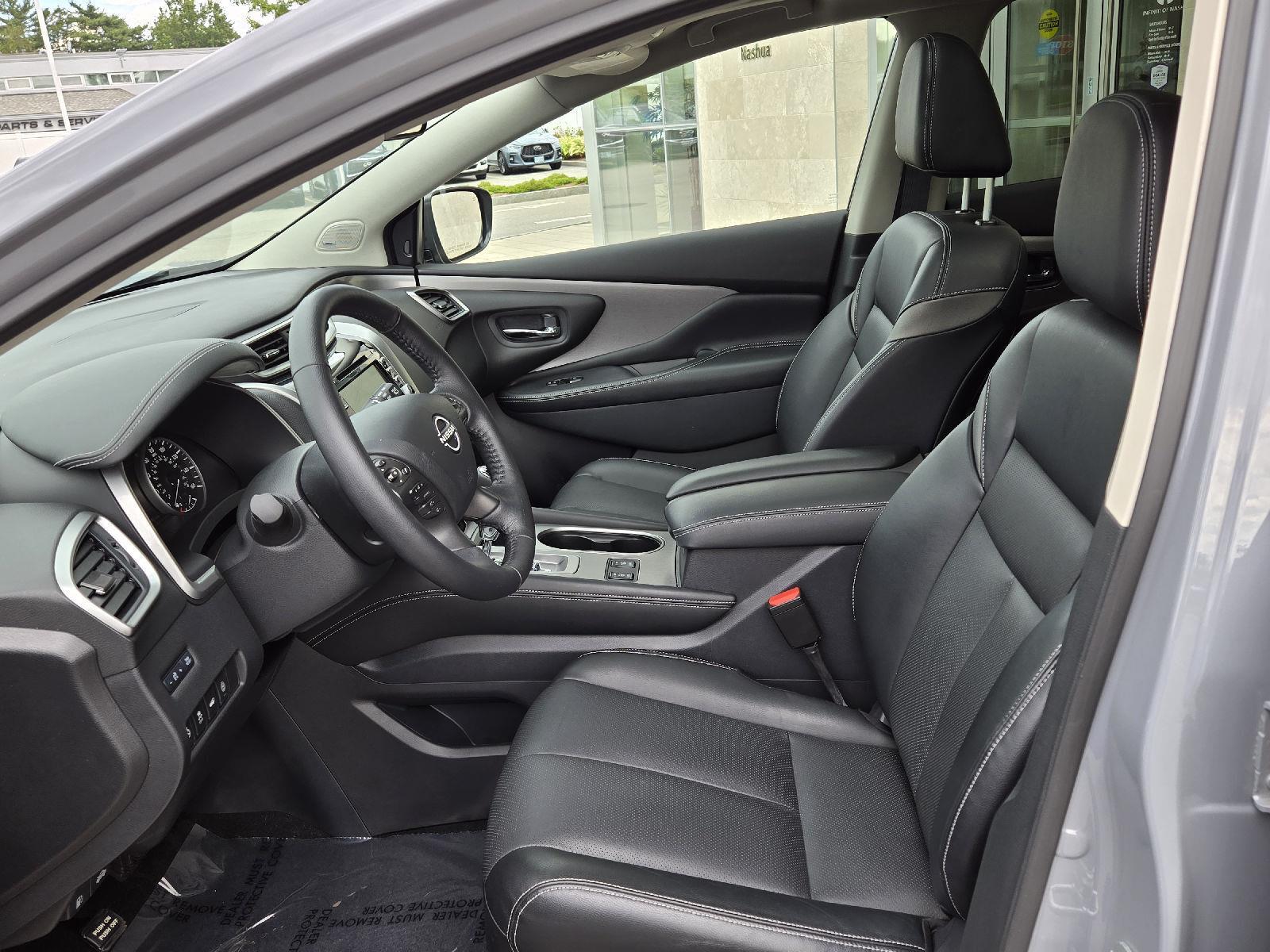 2024 Nissan Murano SL photo 3