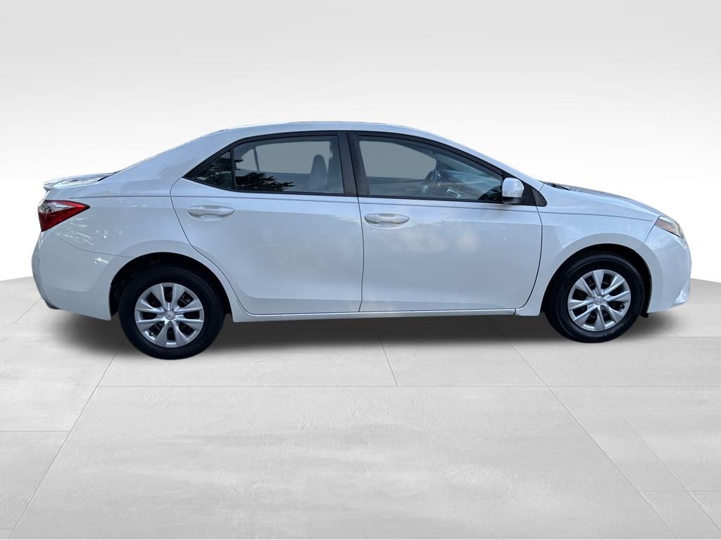 2014 Toyota Corolla LE Eco photo 6