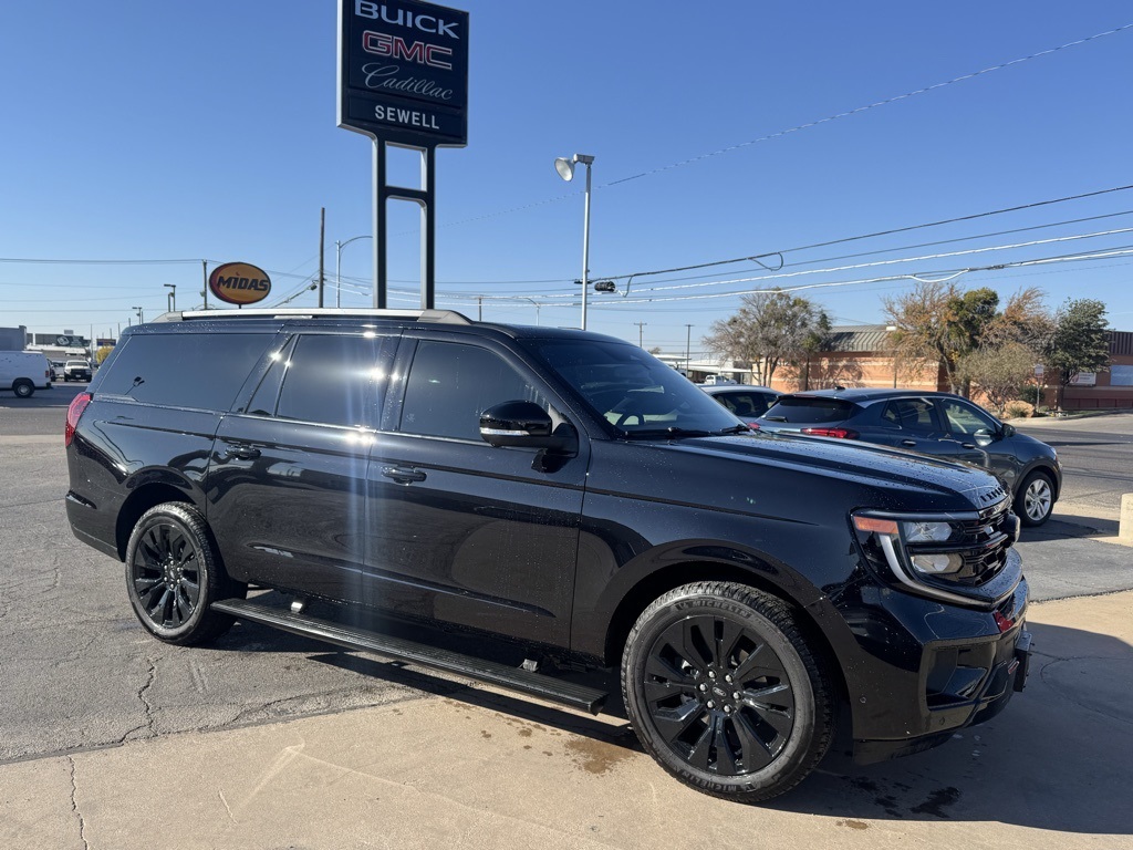 2025 Ford Expedition Platinum's photo