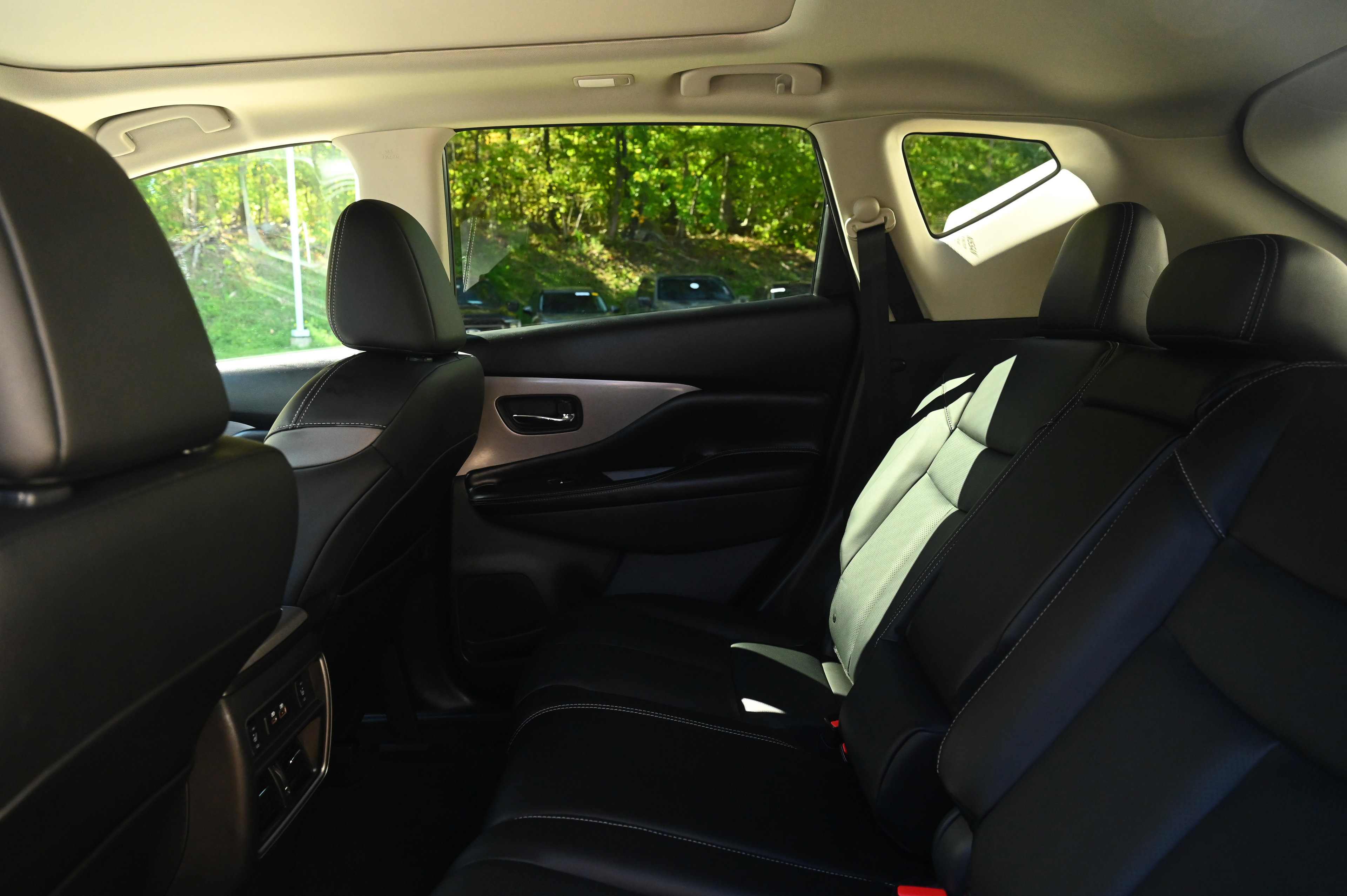 2024 Nissan Murano SL photo 21