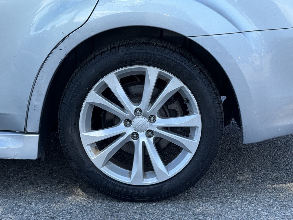 2014 Subaru Legacy 2.5i photo 11