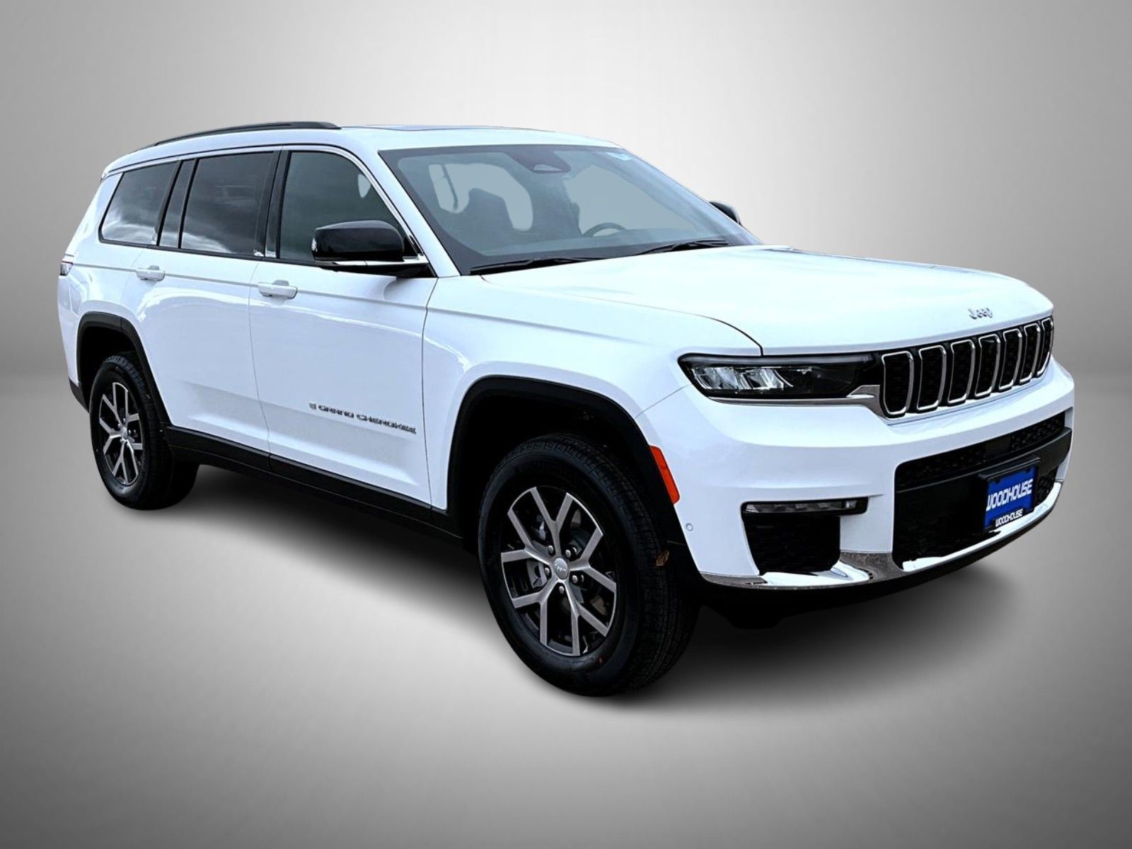 2025 Jeep Grand Cherokee Limited photo 3