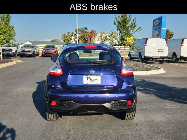 2016 Nissan Juke S photo 6