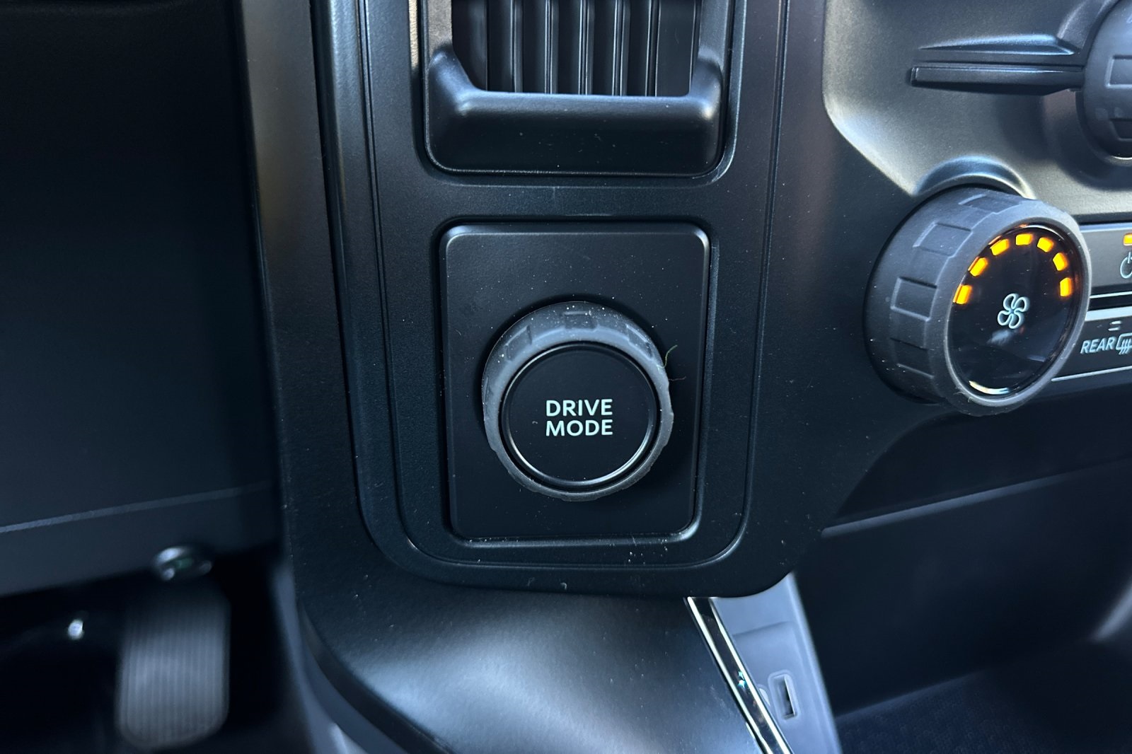 2025 Ford F-150 STX photo 25