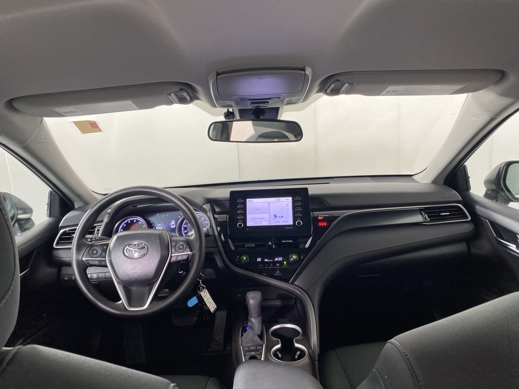 2022 Toyota Camry LE photo 2