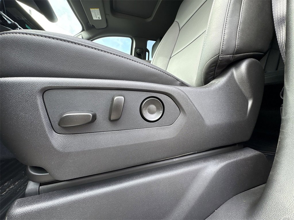 2026 Chevrolet Silverado 2500HD LTZ photo 13