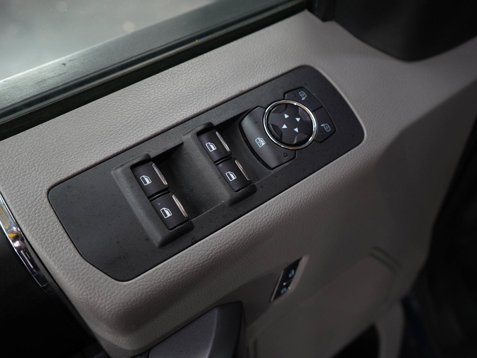 2015 Ford F-150 XLT photo 17