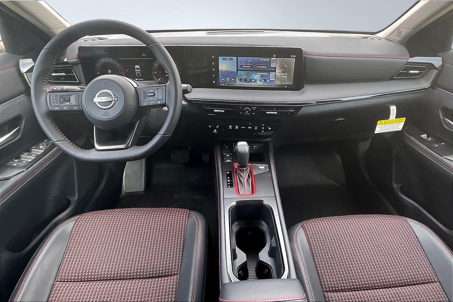 2025 Nissan Kicks SR photo 5