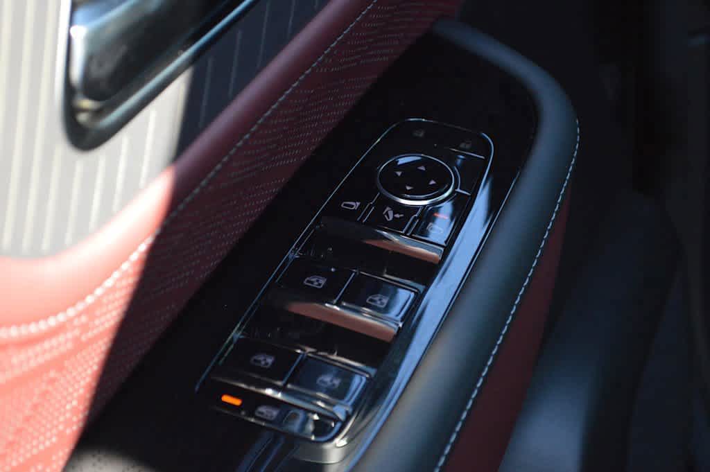 2025 Infiniti QX80 photo 18