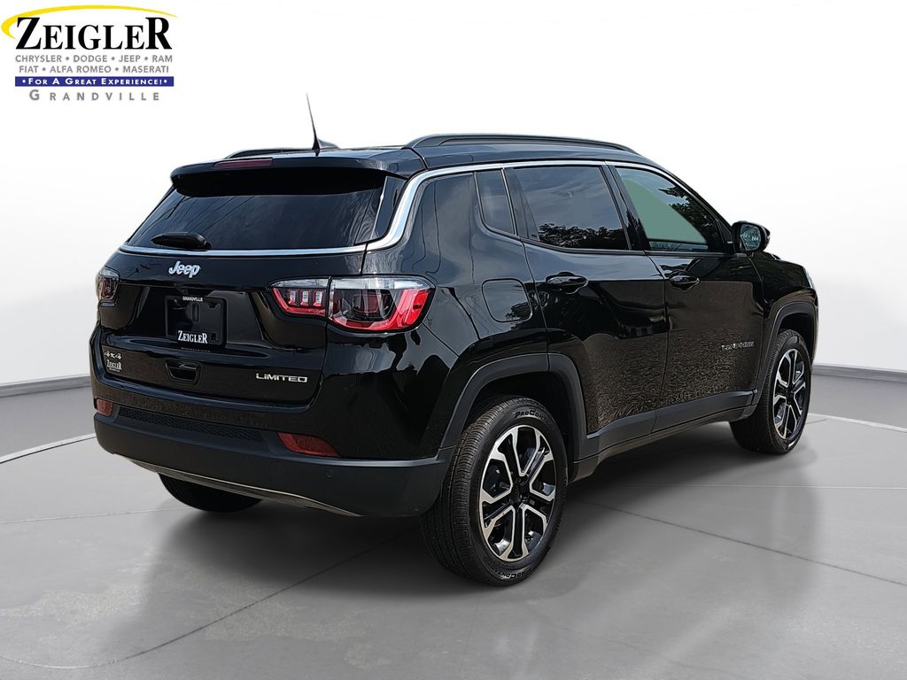 2024 Jeep Compass Limited photo 2