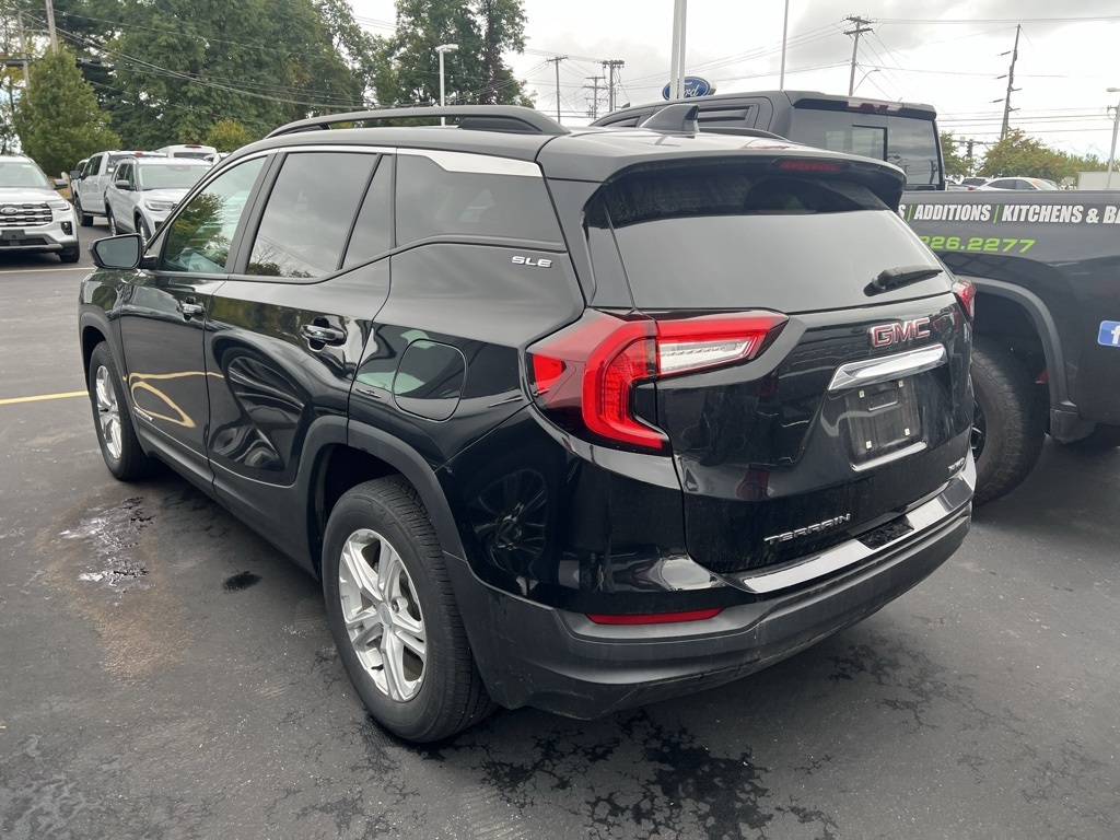 2022 Gmc Terrain SLE photo 2