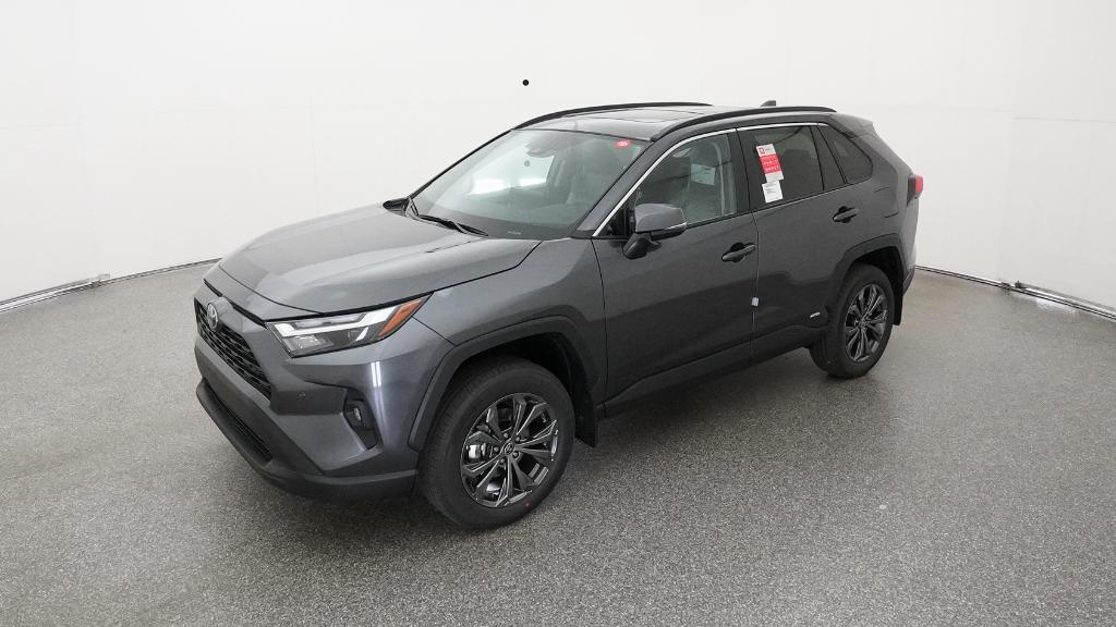 2025 Toyota RAV4 XLE Premium's photo
