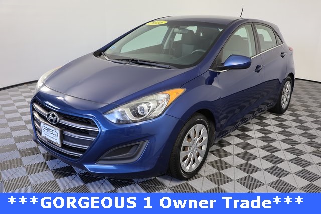 2016 Hyundai Elantra GT Base photo 4